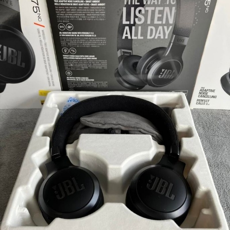 JBL Live 675NC - Tai nghe chụp tai Bluetooth không dây chống ồn